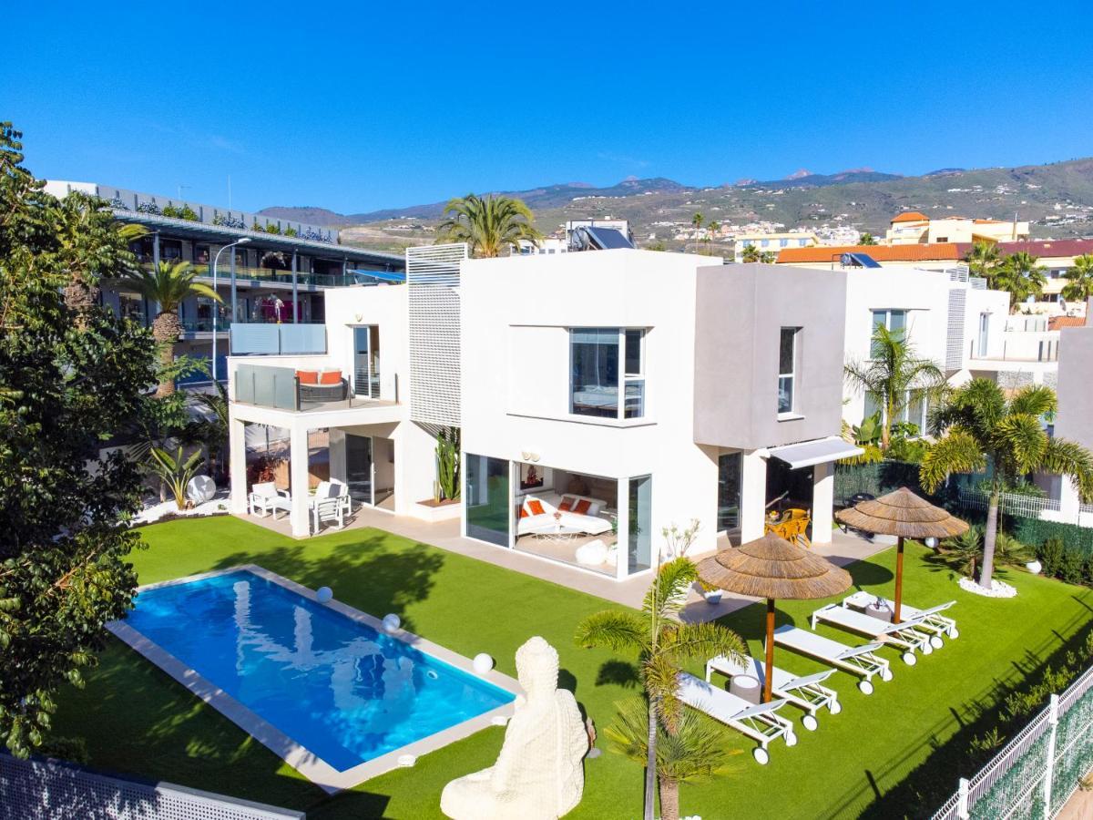 Villa Oasis Buddha Garden By Sunkeyrents Адехе Екстериор снимка